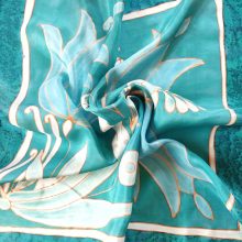 Türkiz tulipános selyemkendő