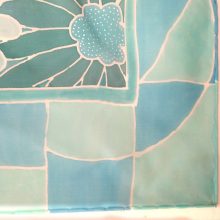 VILÁGOSKÉK SELYEMKENDŐ