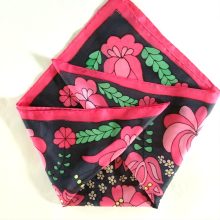 FEKETE SELYEM GAVROCHE MATYÓ MINTÁVAL