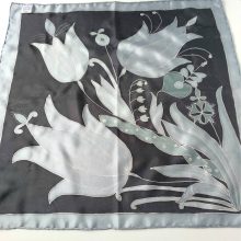 FEKETE - SZÜRKE TULIPÁNOKKAL