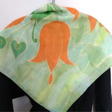 ZÖLD SELYEMKENDŐ TULIPÁNOKKAL