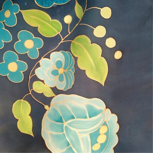 HOSSZÚ SÖTÉTKÉK SELYEMSÁL KALOCSAI MINTÁVAL