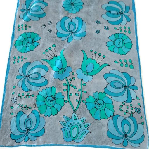 SZÜRKE SELYEMSÁL TÜRKIZ MATYÓ VIRÁGOKKAL