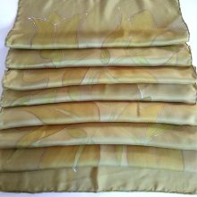 OLAJZÖLD SELYEMSÁL TULIPÁNOKKAL