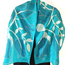 Türkiz selyemsál tulipánokkal