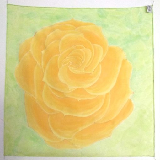 ZÖLD SELYEMKENDŐ SÁRGA RÓZSÁVAL