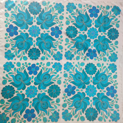 MATYÓ INSPIRÁCIÓ, türkiz-kék színvilágban, 90 cm